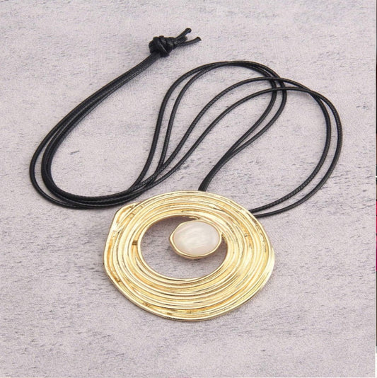 Golden Iron Wire Wrapped Big Circle With Agate Inlayed Geometrical Shape Pendant Necklace