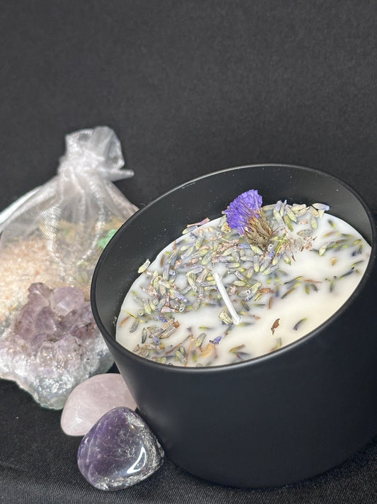 Lavender scented handmade soy candle